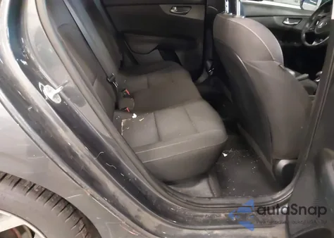 2020 Kia Forte Lxs z USA, uszkodzony, nr VIN 3KPF24AD6LE183638